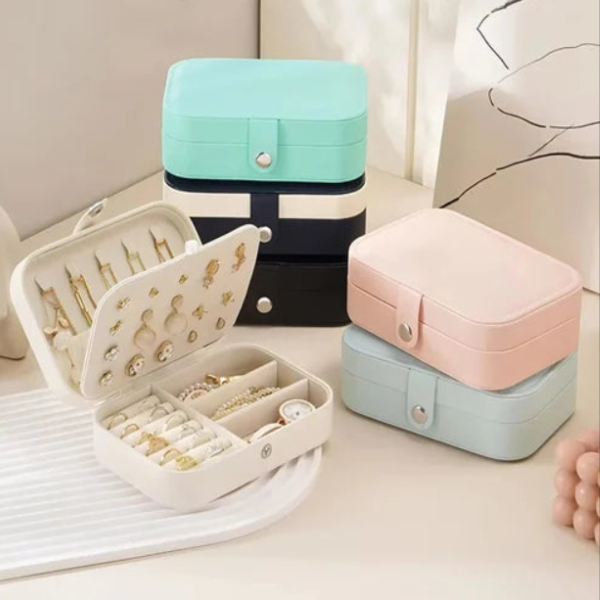 Large Capacity PU Leather Jewelry Organizer Box – Travel-Friendly Storage Case for Earrings, Rings, Necklaces & Bracelets (Random color-Pack of 1)