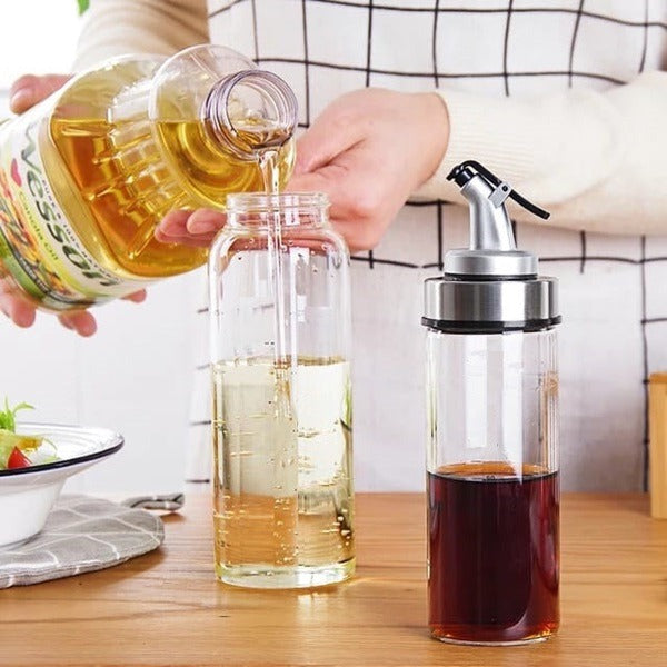 500ml Plastic Oil Dispenser Bottle with Leakproof Cork – Oil, Vinegar & Sauce Pourer for Kitchen Use(Pack of 1)