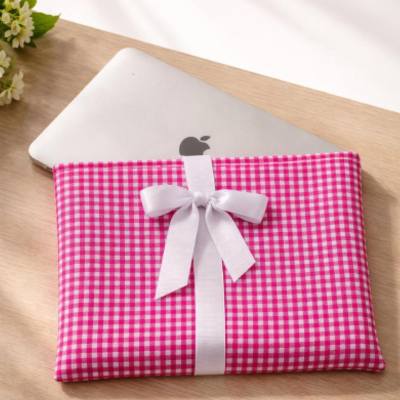 13-Inch Gingham Laptop & Book Cover Sleeve – Stylish Protective Sleeve for Laptop, Notebook & Books