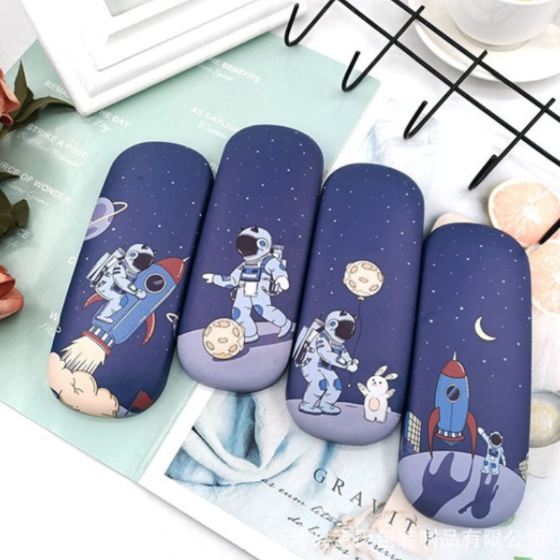 Astronaut Print Sunglass Cover – PU Leather Eyeglass Case | Stylish & Protective Glasses Holder (Random Design-Pack of 1)
